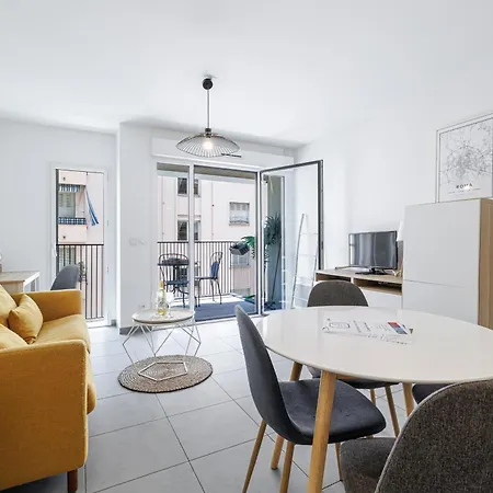 2 Pieces Lumineux Quartier Du Port * نيس