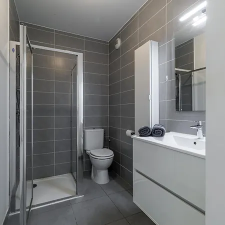 Appartamento 2 Pièces Lumineux Quartier Du Port *