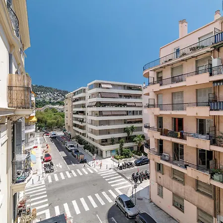 2 Pièces Lumineux Quartier Du Port Appartamento