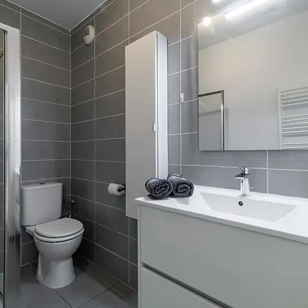 2 Pièces Lumineux Quartier Du Port