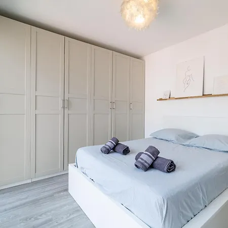 2 Pièces Lumineux Quartier Du Port Nizza